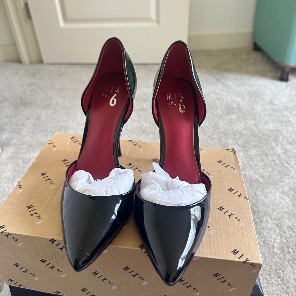 Mix No. 6 Black Pumps